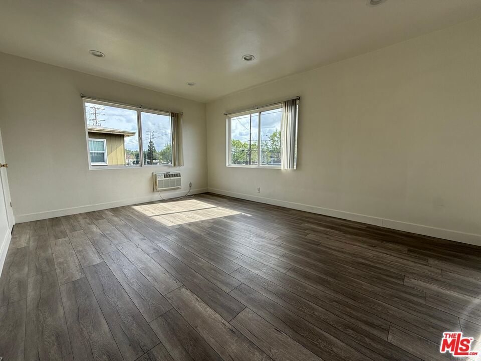 Photo of Listing #26650881