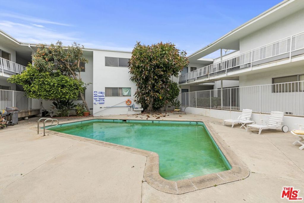 1295 Federal Avenue # 24, Los Angeles