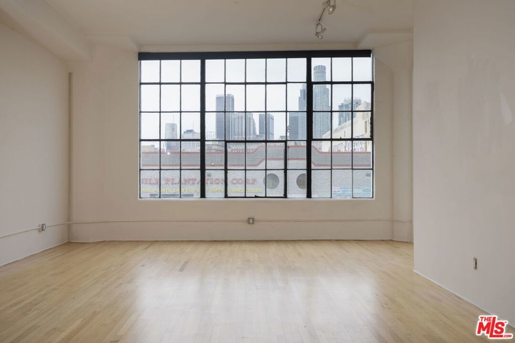 Photo of Listing #26650611