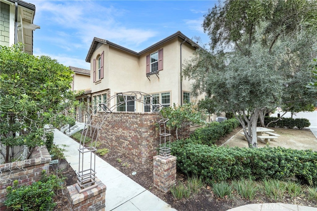 Photo of Listing #PW26029832