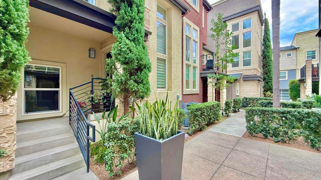 Photo of Listing #PTP2601171