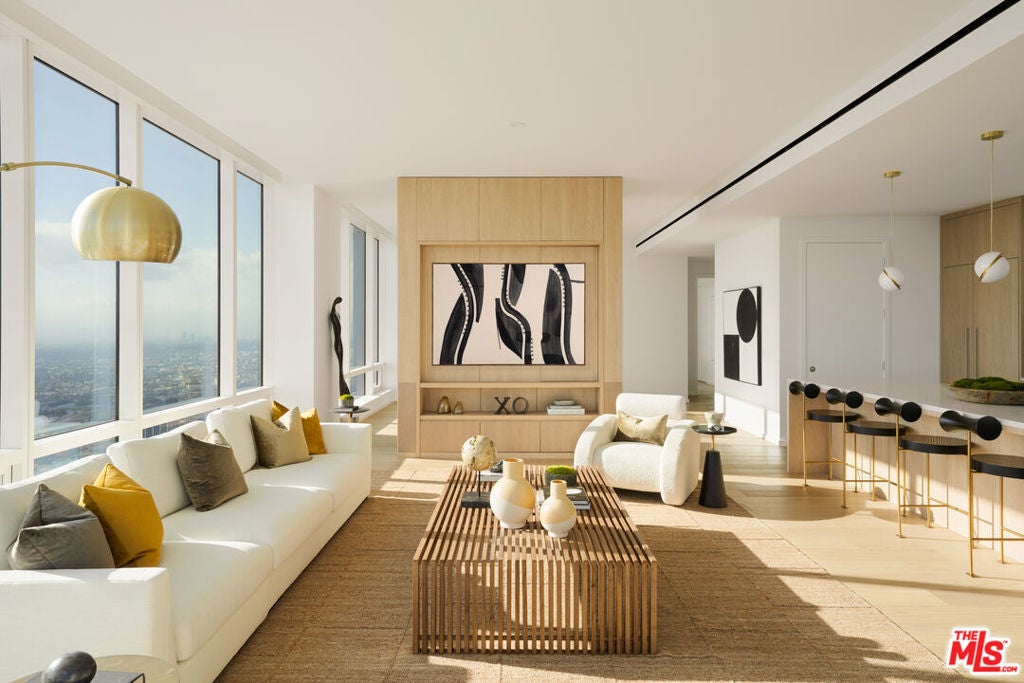 Photo of Listing #26652137