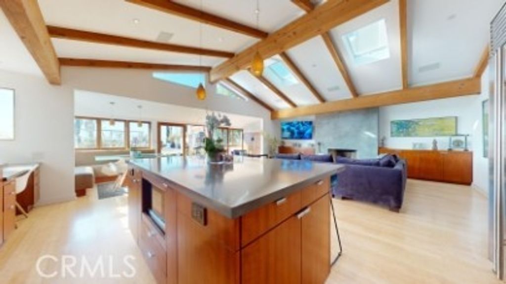 3205 Bayview Drive, Manhattan Beach