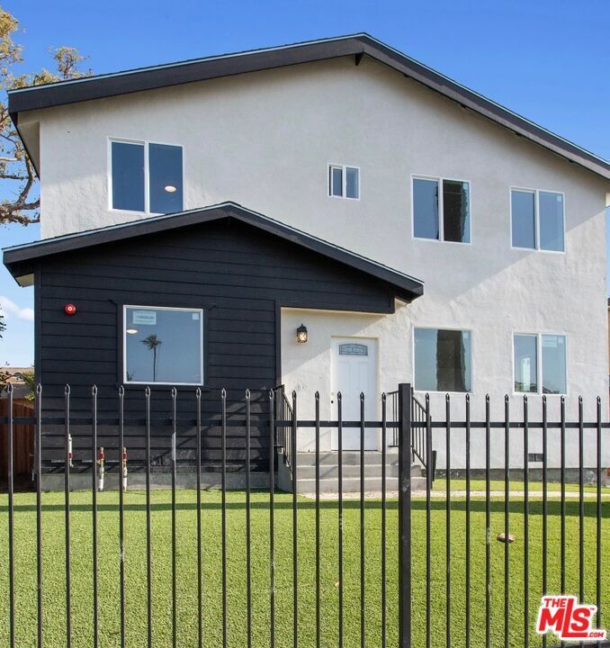 Photo of Listing #26636753