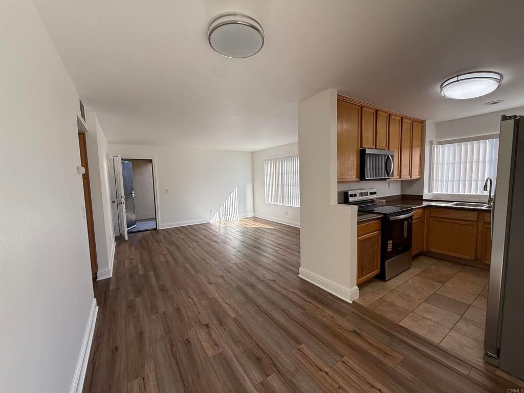 Photo of Listing #PTP2601215