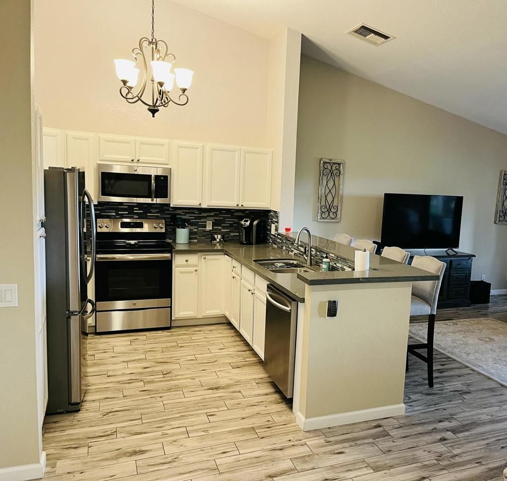 41120 Woodhaven Drive E, Palm Desert