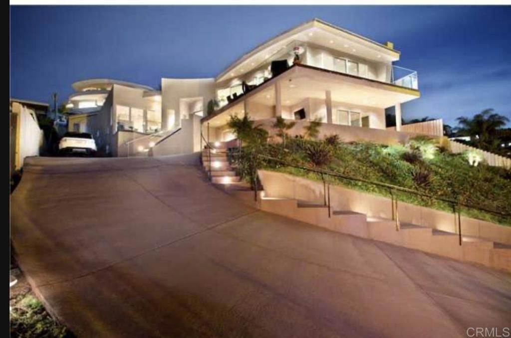 1518 Monmouth Drive, San Diego