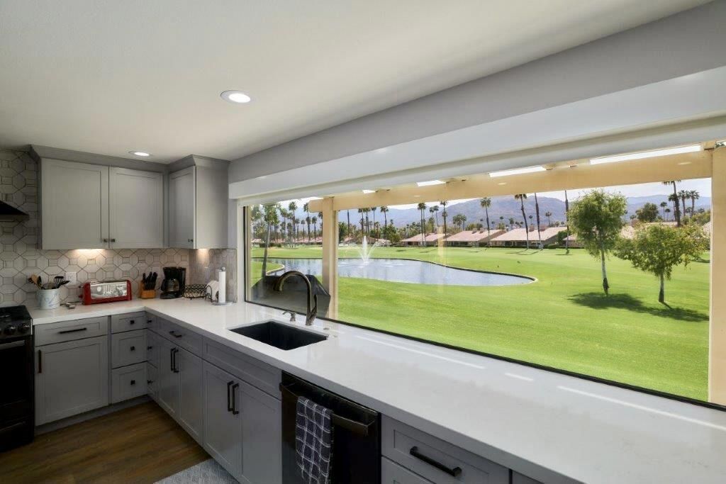 25 Maximo Way, Palm Desert