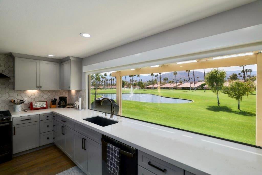 Photo of Listing #219143342DA