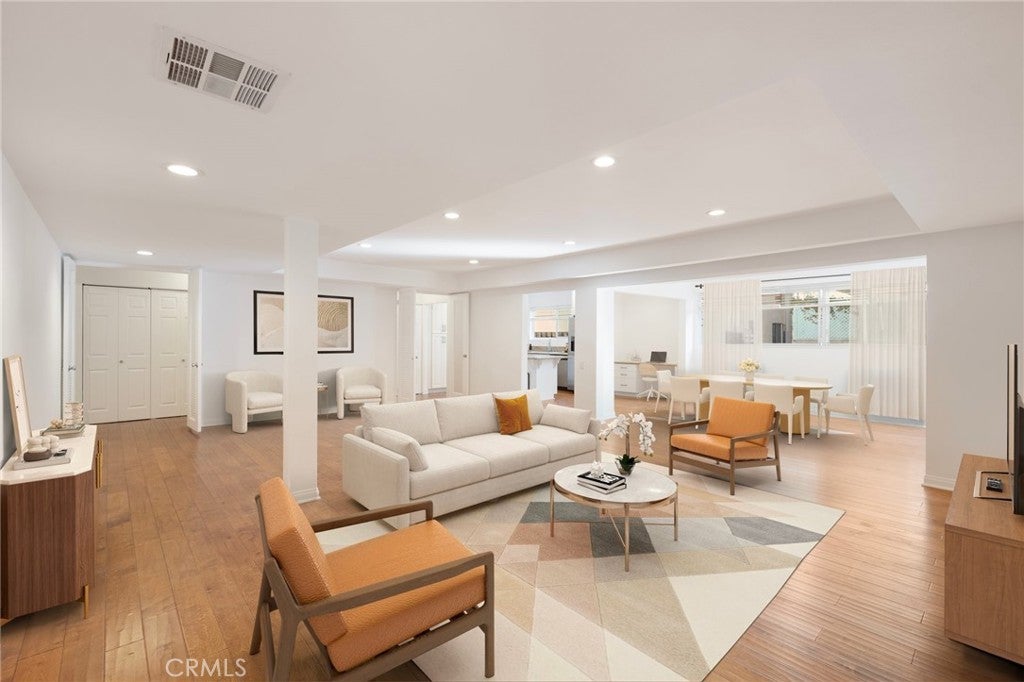 Photo of Listing #SR26035411