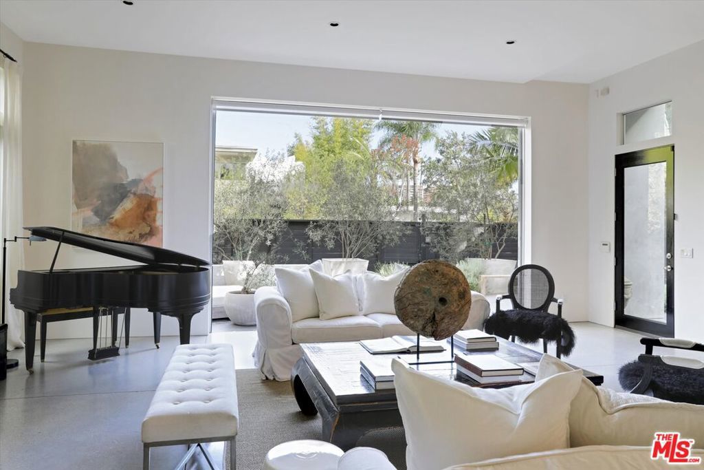 Photo of Listing #26650461