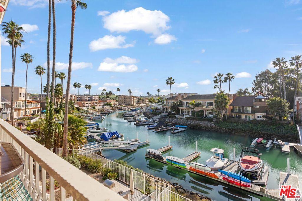 Photo of Listing #26653041