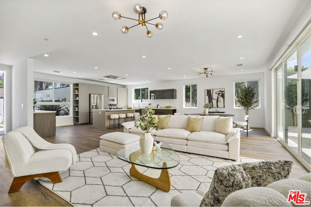 Photo of Listing #26651709