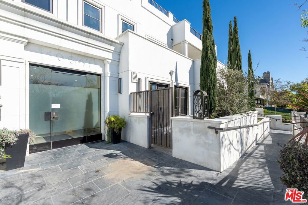 Photo of Listing #26653079