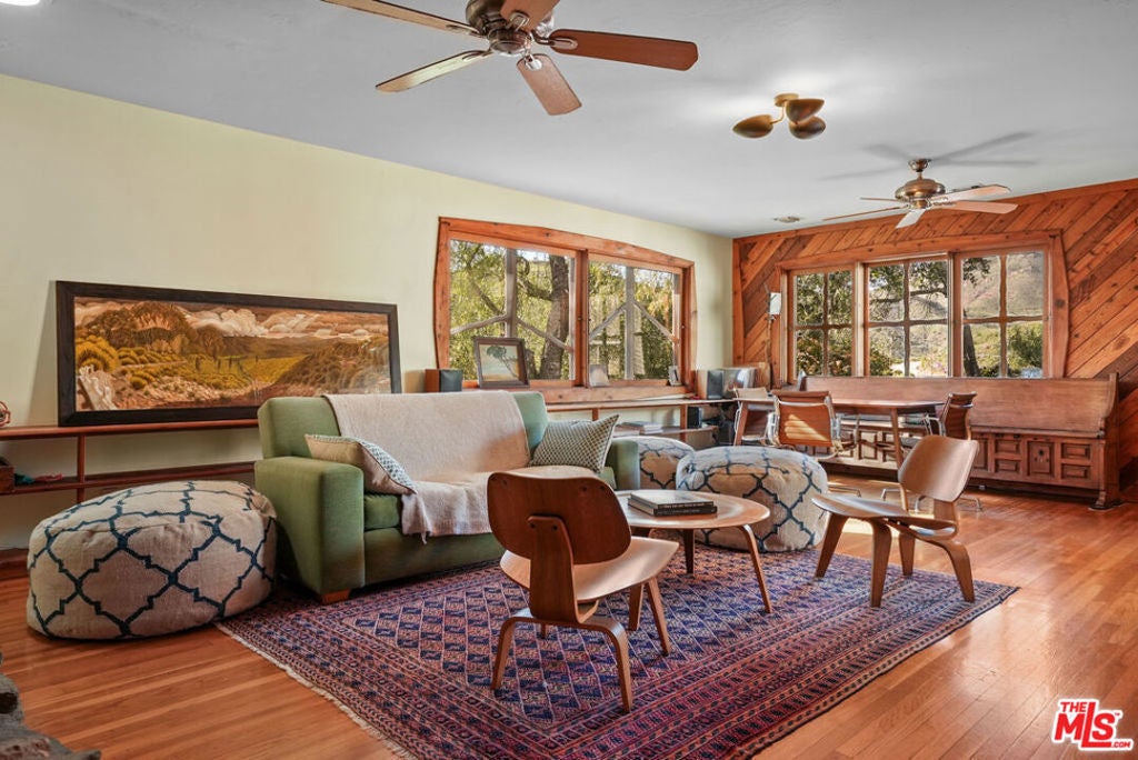 Photo of Listing #26653557