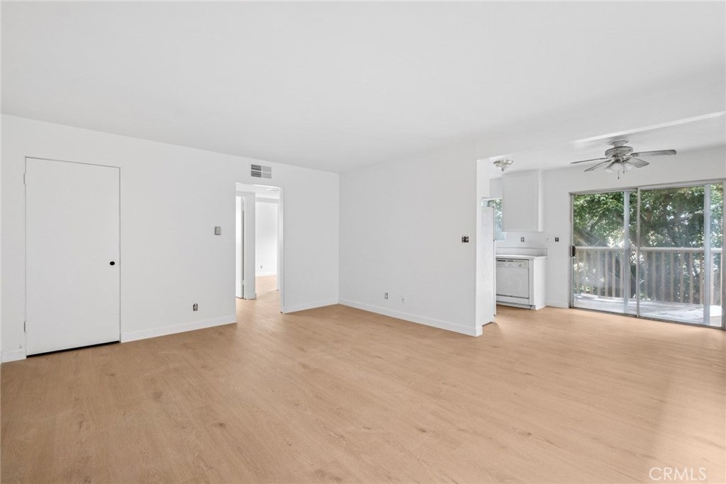 Photo of Listing #OC26036891