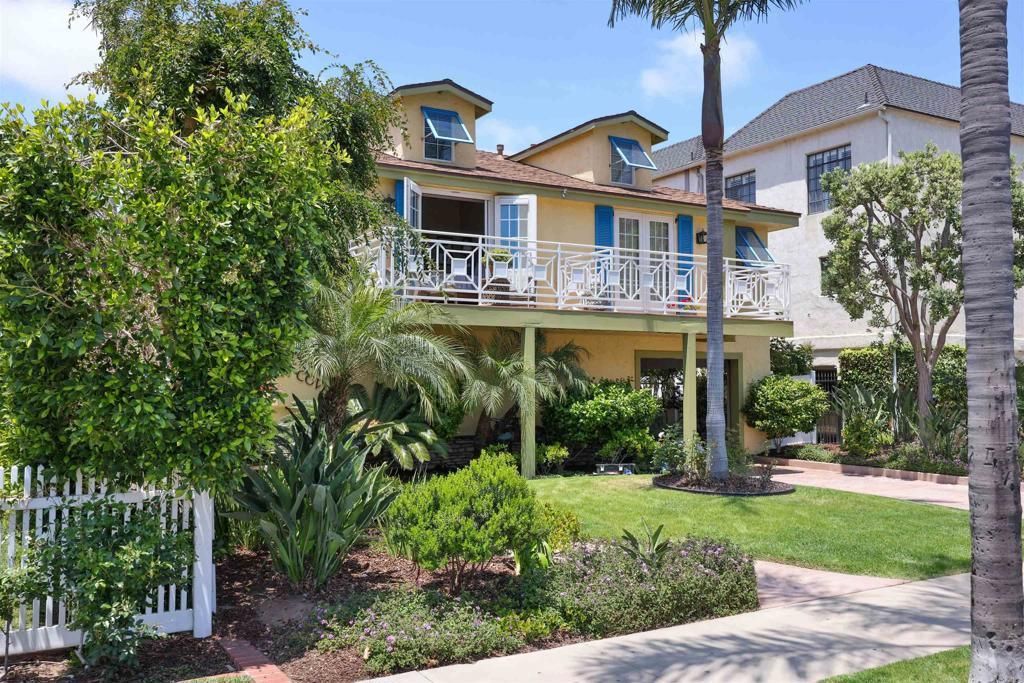 810 D Avenue, Coronado