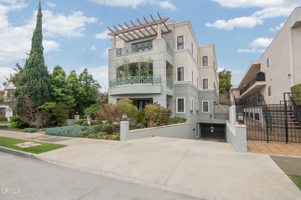 Photo of Listing #P1-25933