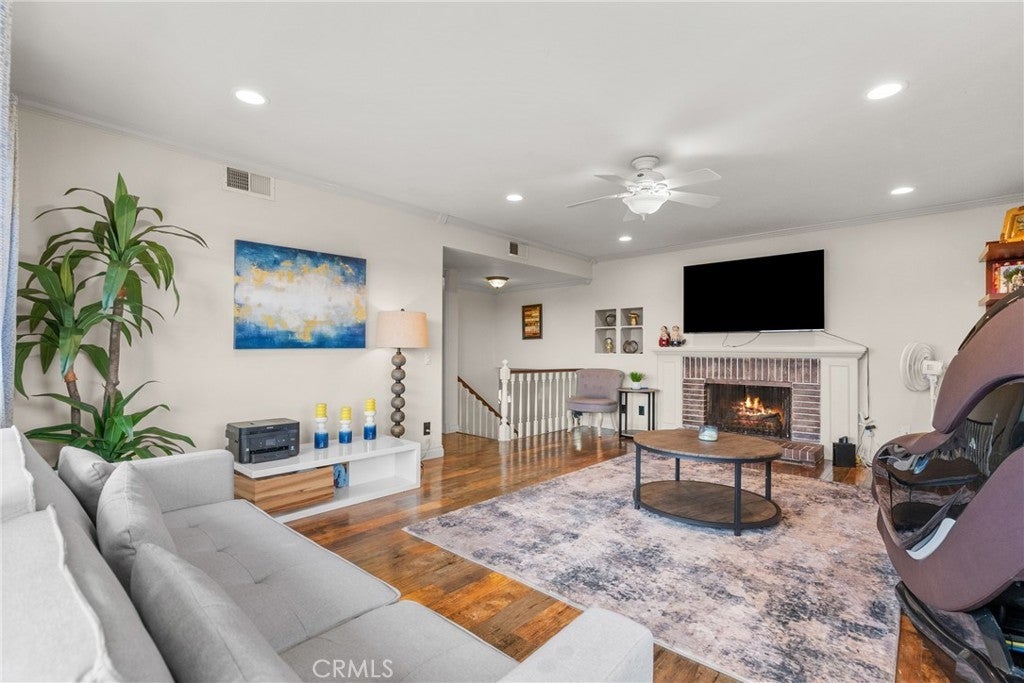 Photo of Listing #SR26037923