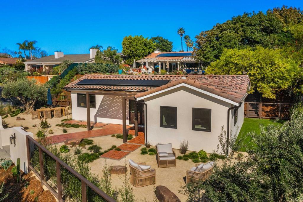 Photo of Listing #PTP2601372