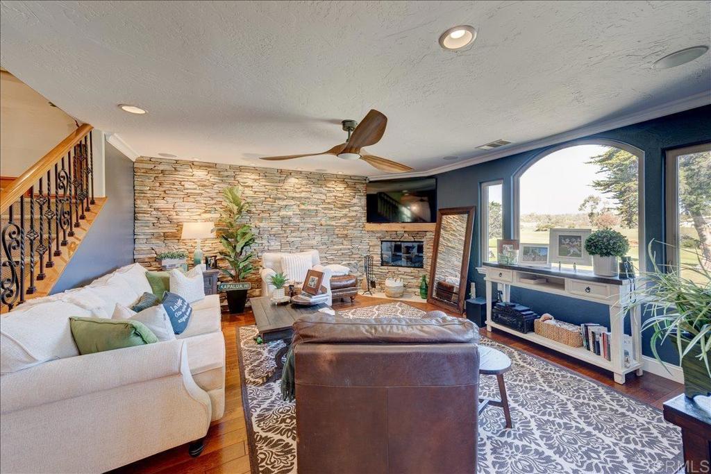 Photo of Listing #NDP2601687