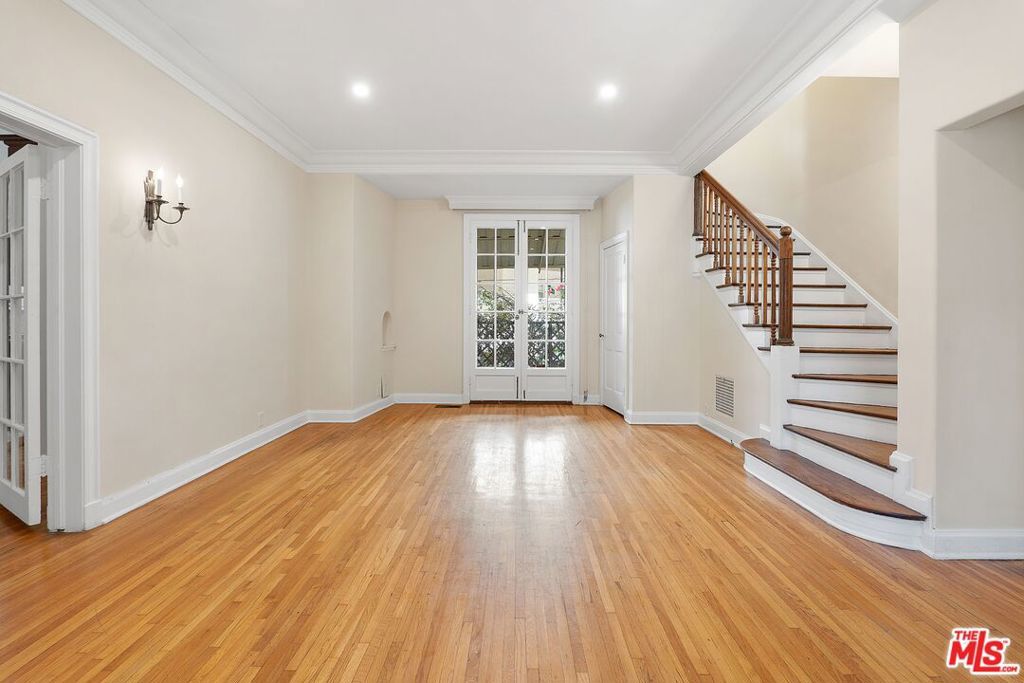 Photo of Listing #26655065