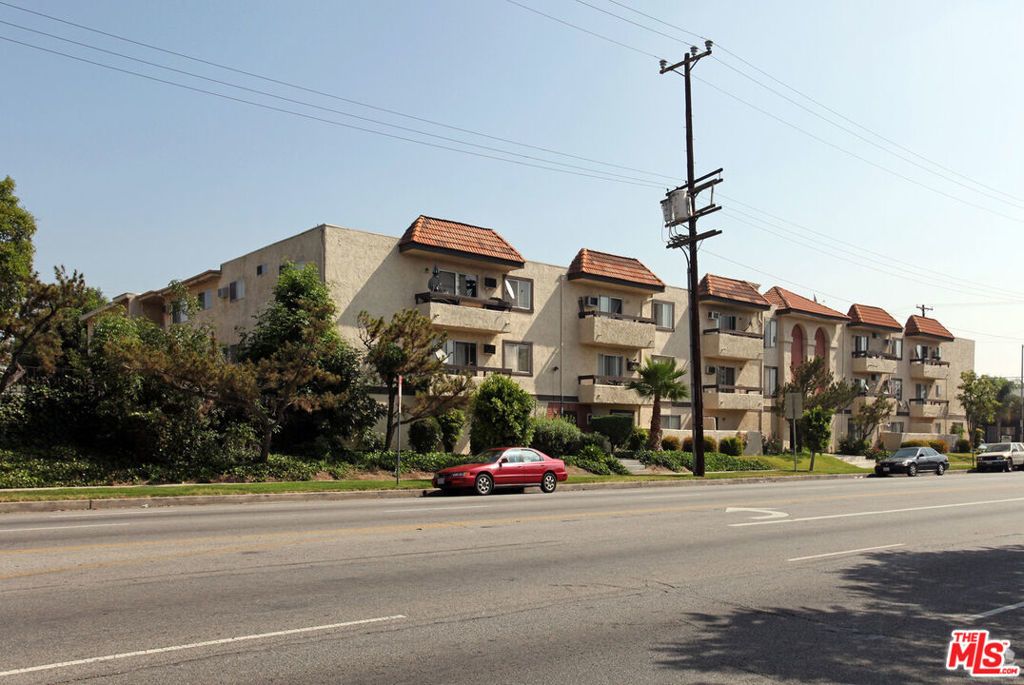 18101 Roscoe Boulevard # 309, Northridge
