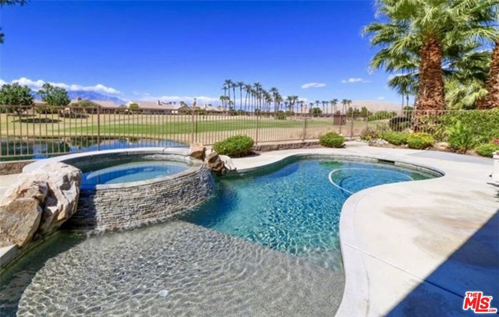 Photo of Listing #26655231