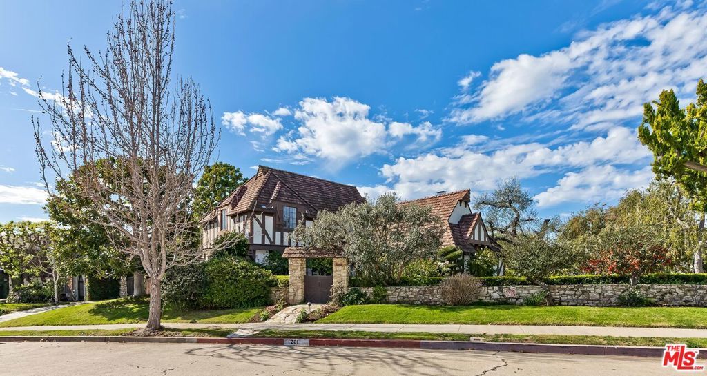 Photo of Listing #26643261