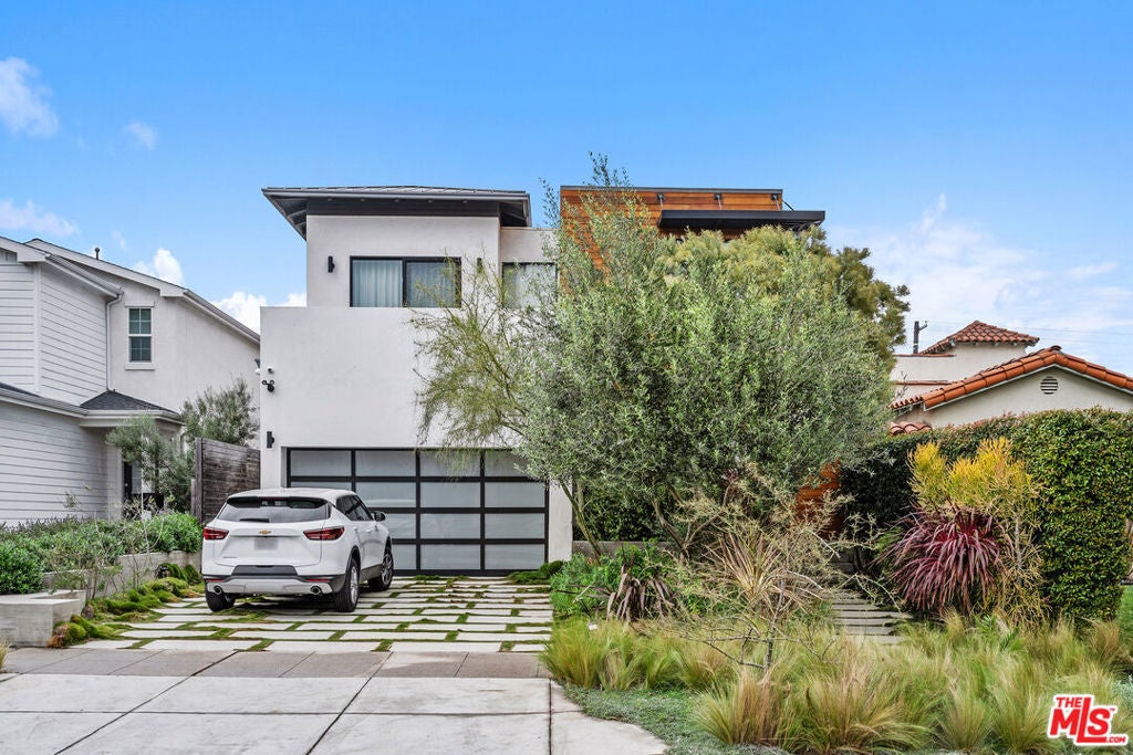 Photo of Listing #26645247