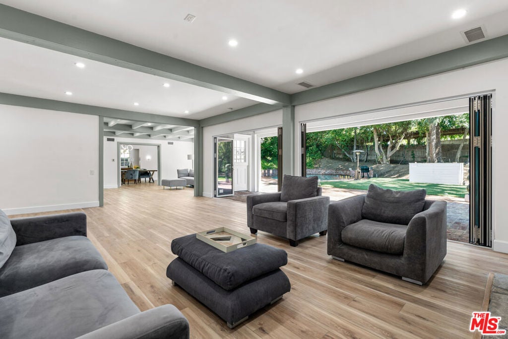 Photo of Listing #26655829