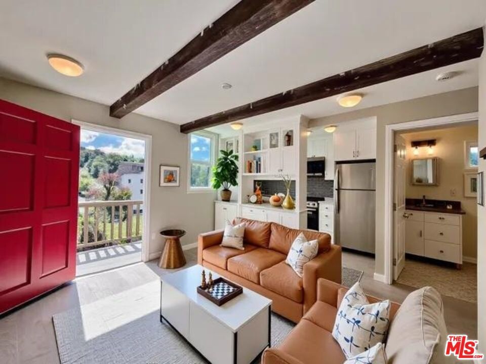 Photo of Listing #26655767