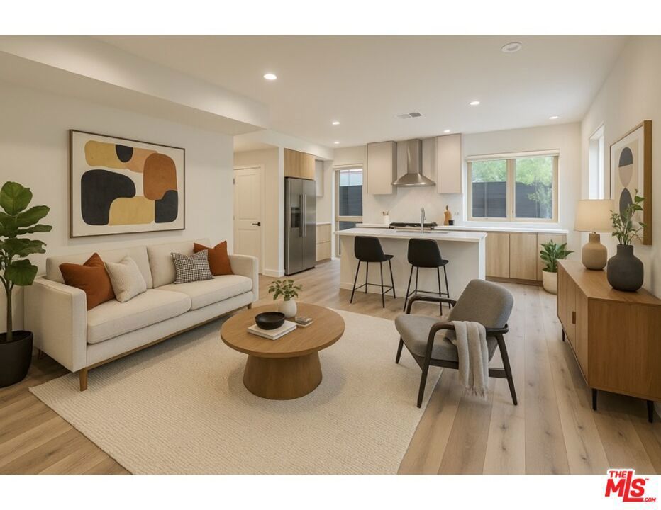 Photo of Listing #26656101