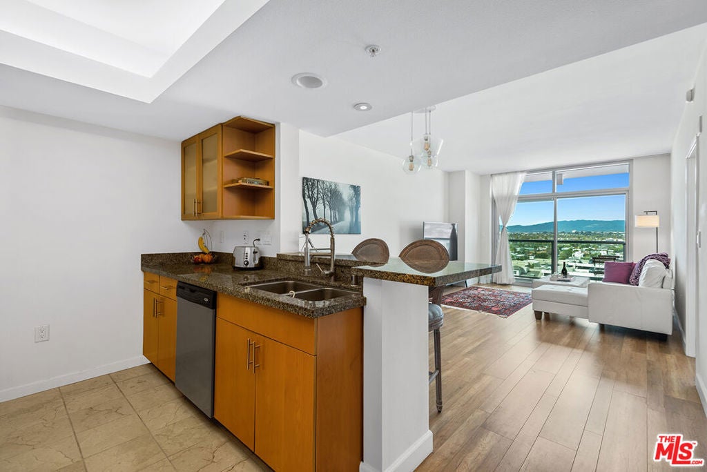 Photo of Listing #26656025