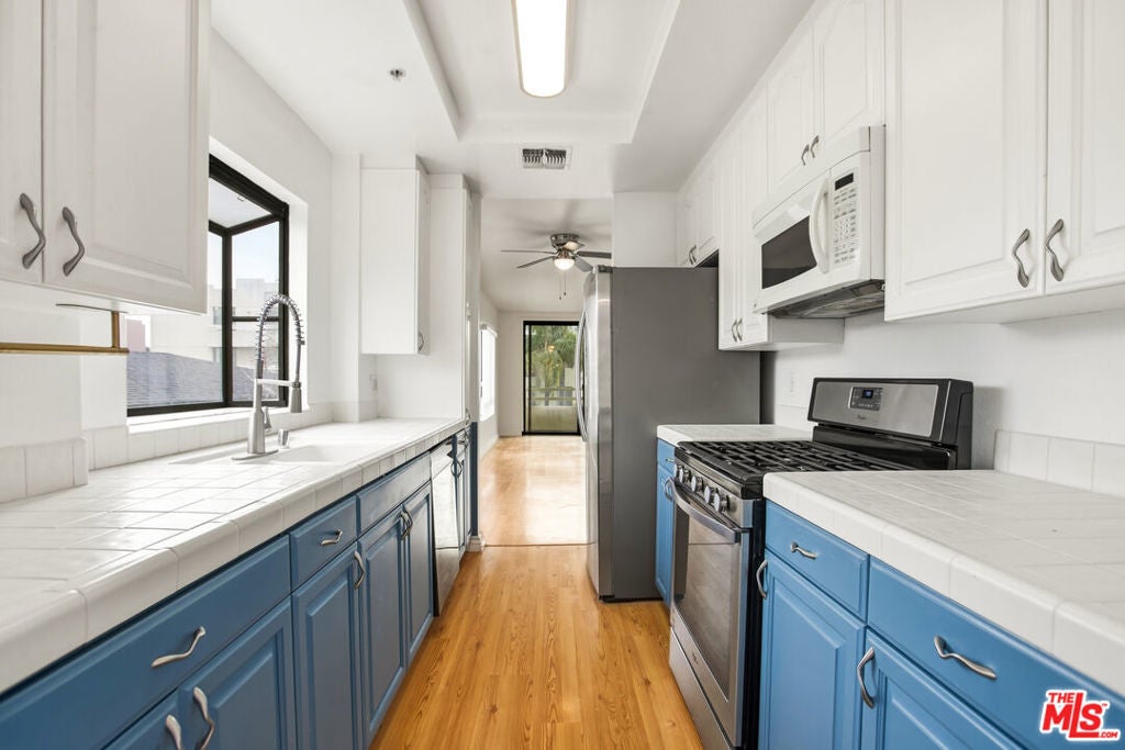 Photo of Listing #26656235