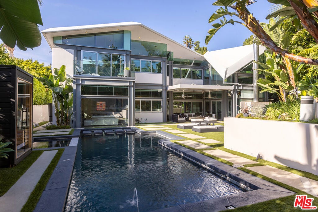 Photo of Listing #26655711