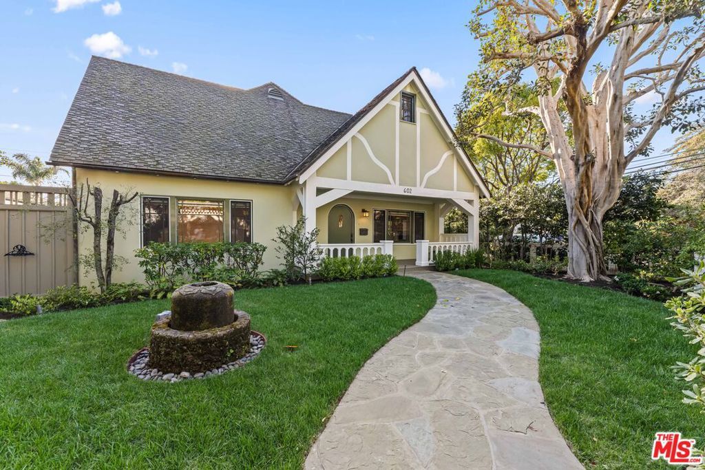 Photo of Listing #26656417