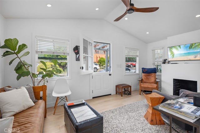 371 Park Ave, Laguna Beach.