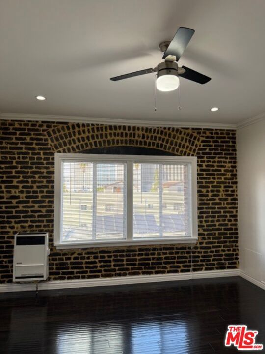 Photo of Listing #26657135