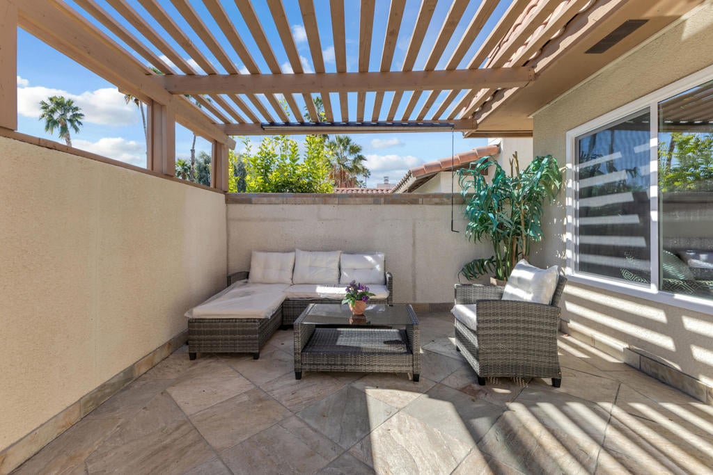 Photo of Listing #219143875DA