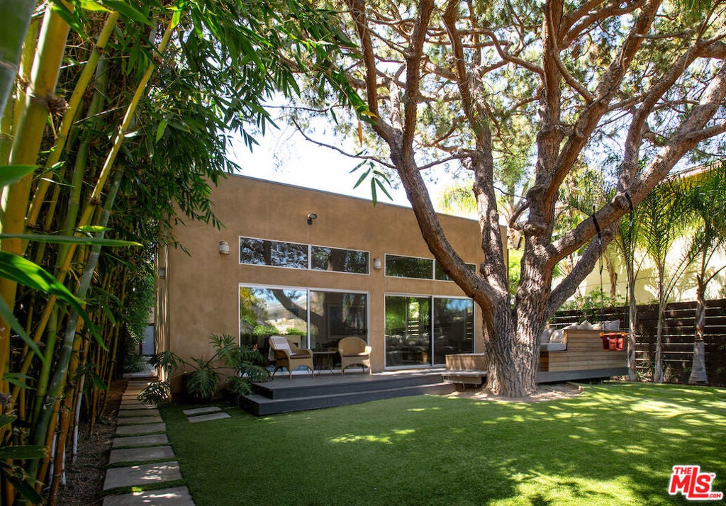 Photo of Listing #26657495