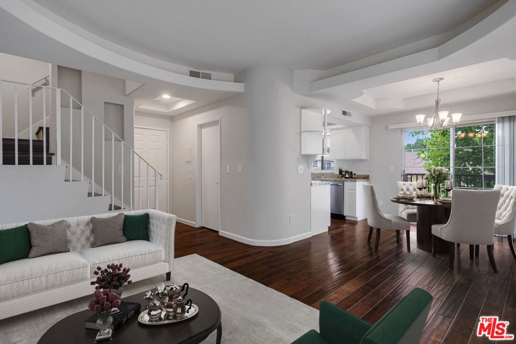 Photo of Listing #26657657