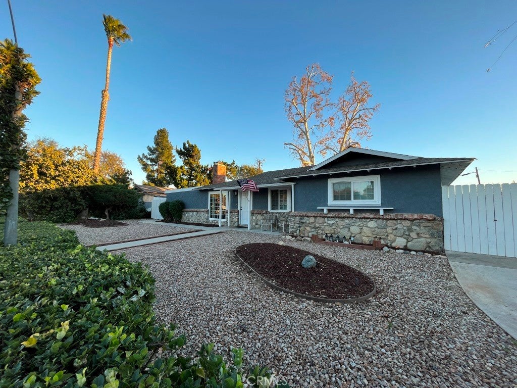 Photo of Listing #SR26043992