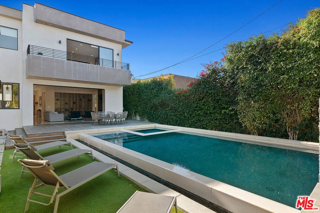 Photo of Listing #26657829