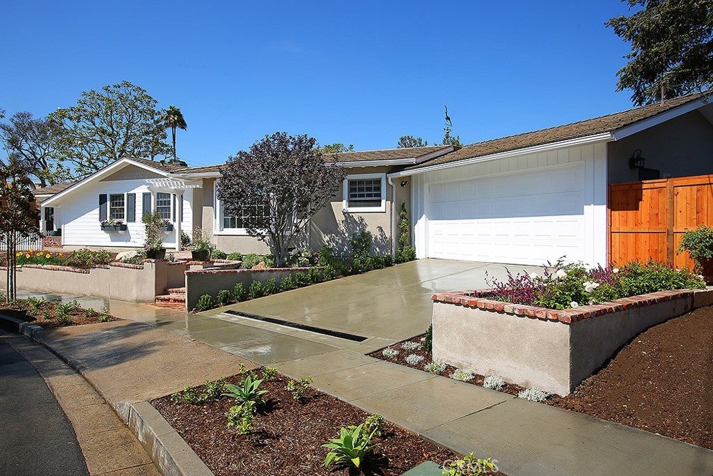 Photo of Listing #NP26045181