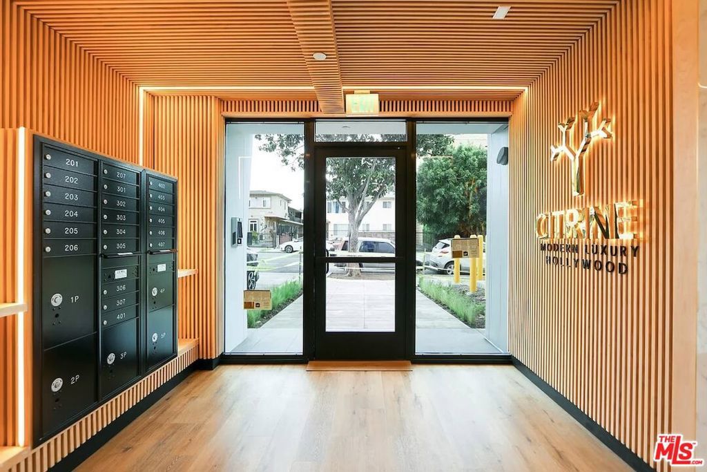 Photo of Listing #26658543