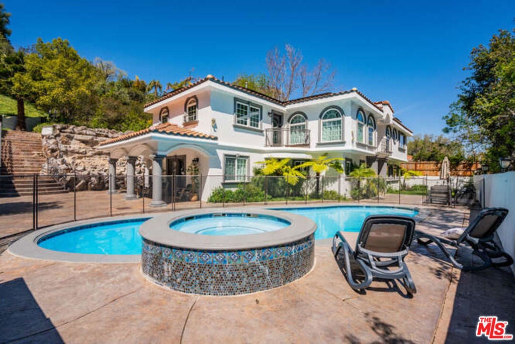 Photo of Listing #26658575