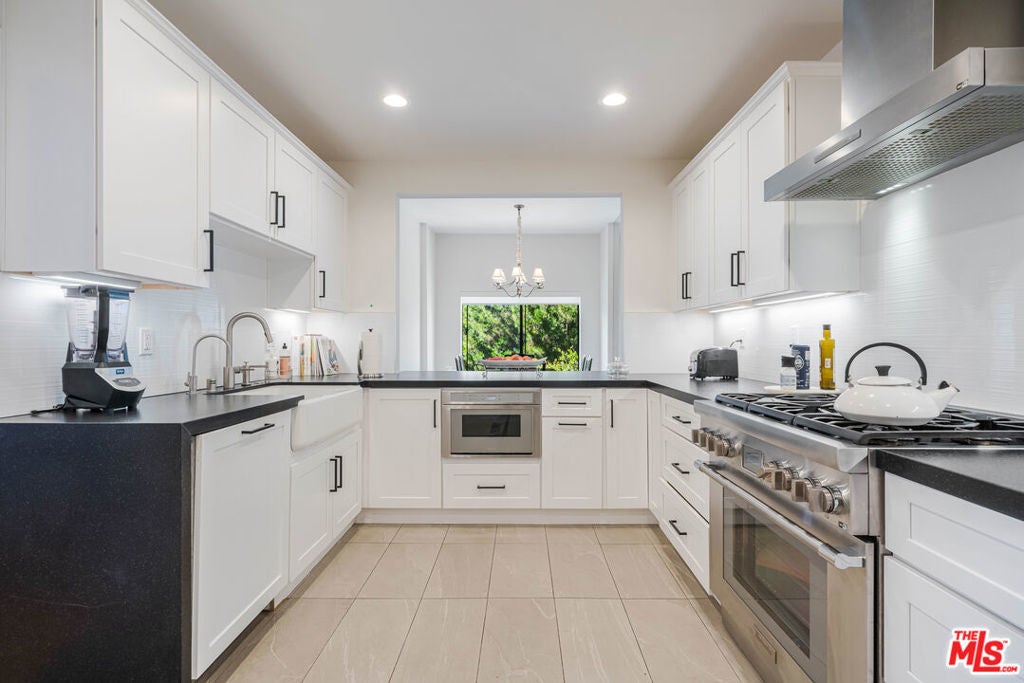 Photo of Listing #26657293