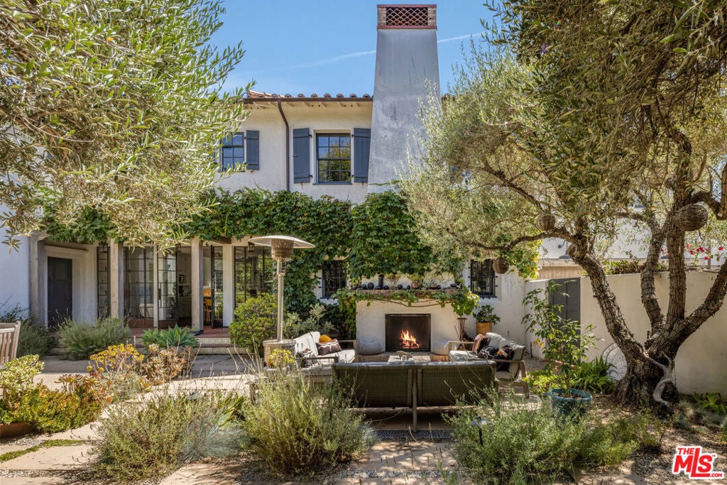 Photo of Listing #26658333