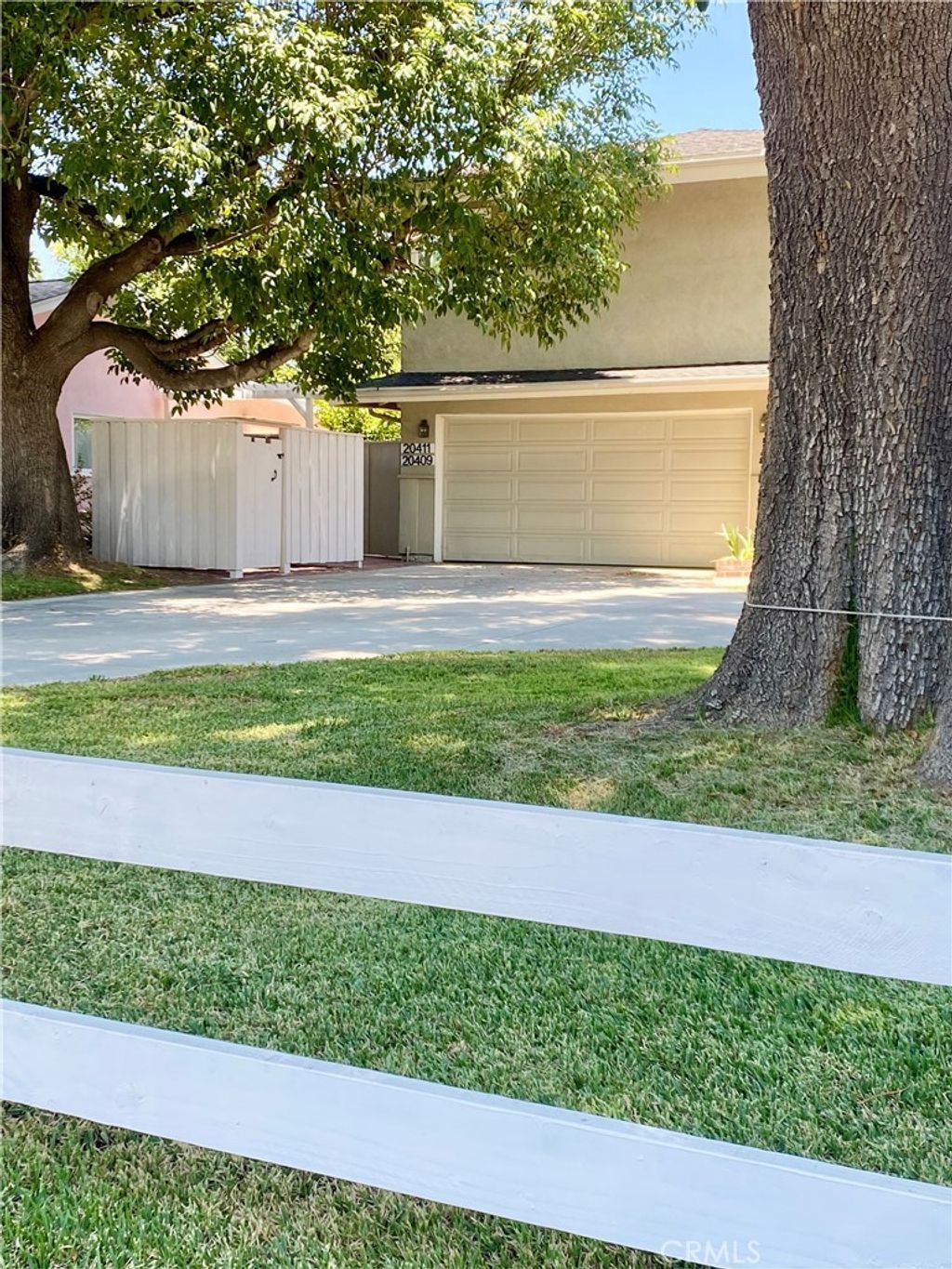 20407 Strathern # 20411, Winnetka